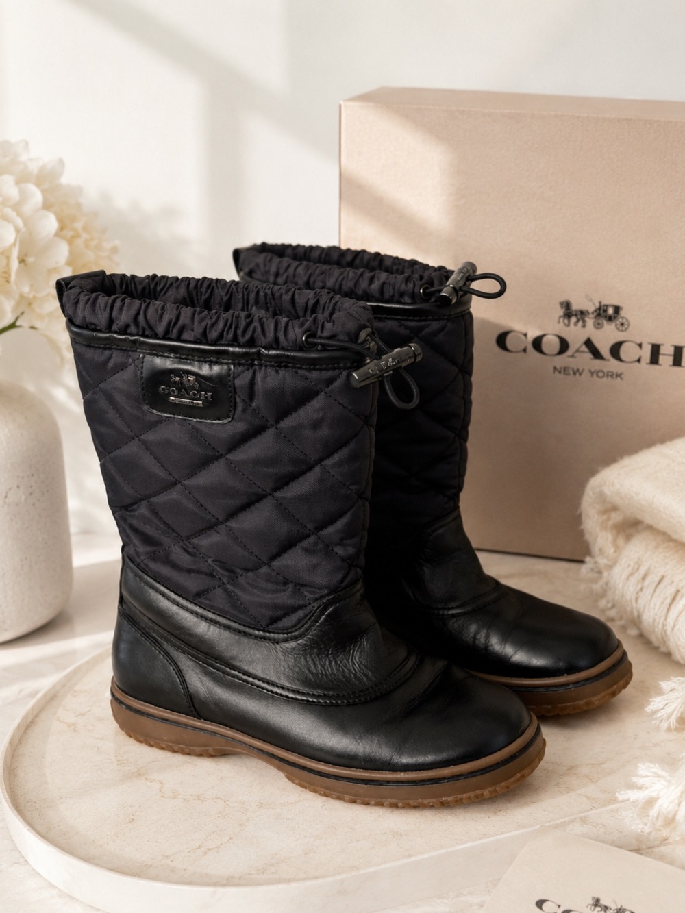 Coach Samara Womens Black Quilted Nylon Leather Winter Snow Boots Size 5.5